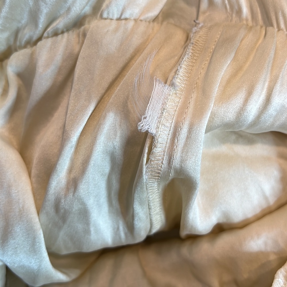 DVF Cream Strapless. Knee Length Eyelet Dress Size 8 - Picture 7 of 7
